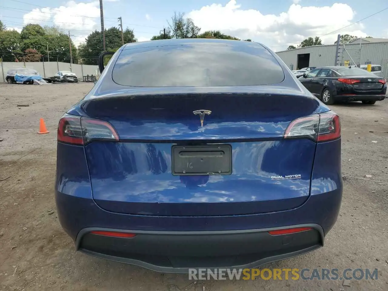 6 fotografías del automóvil dañado 7SAYGDEF8PF870211 TESLA MODEL Y 2023