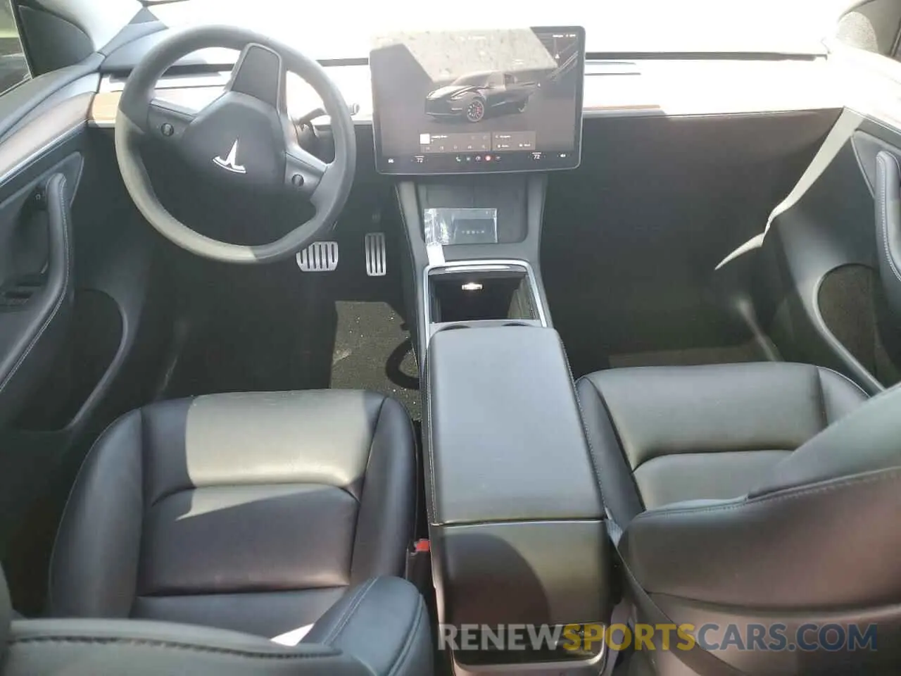 8 fotografías del automóvil dañado 7SAYGDEF8PF925238 TESLA MODEL Y 2023