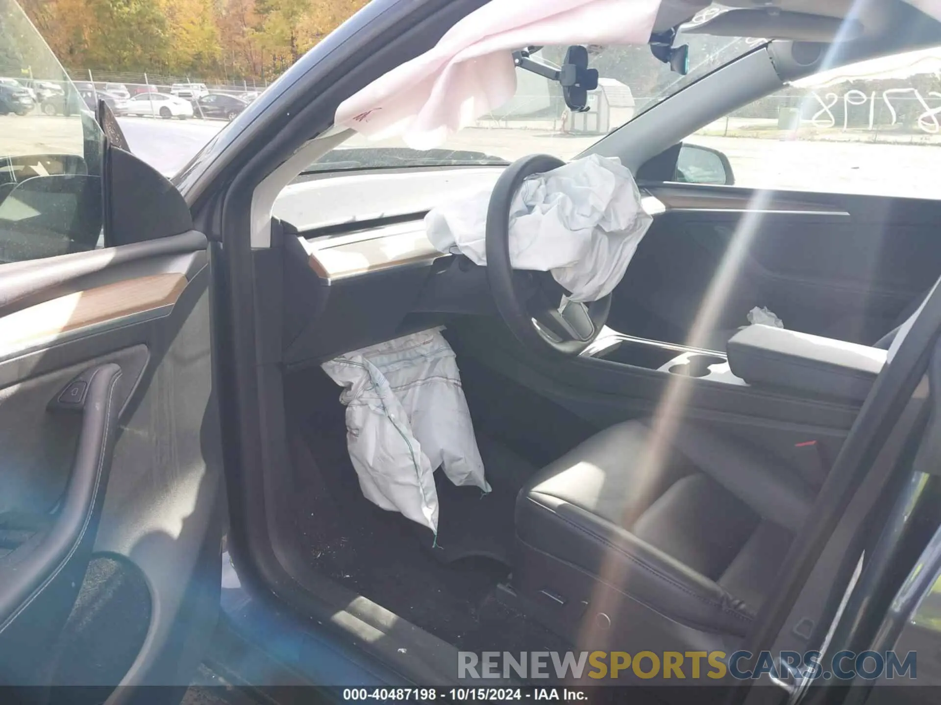 5 fotografías del automóvil dañado 7SAYGDEF9PF588806 TESLA MODEL Y 2023