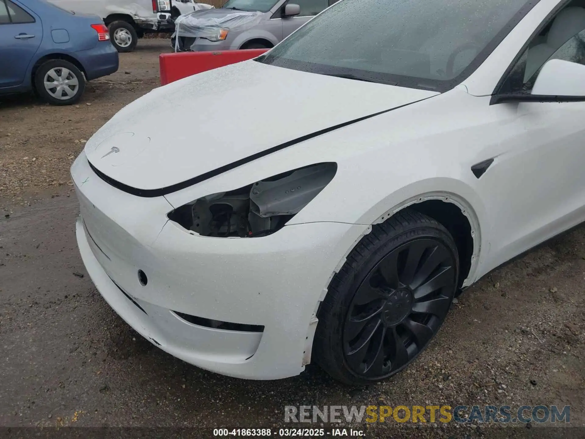 6 fotografías del automóvil dañado 7SAYGDEF9PF675038 TESLA MODEL Y 2023