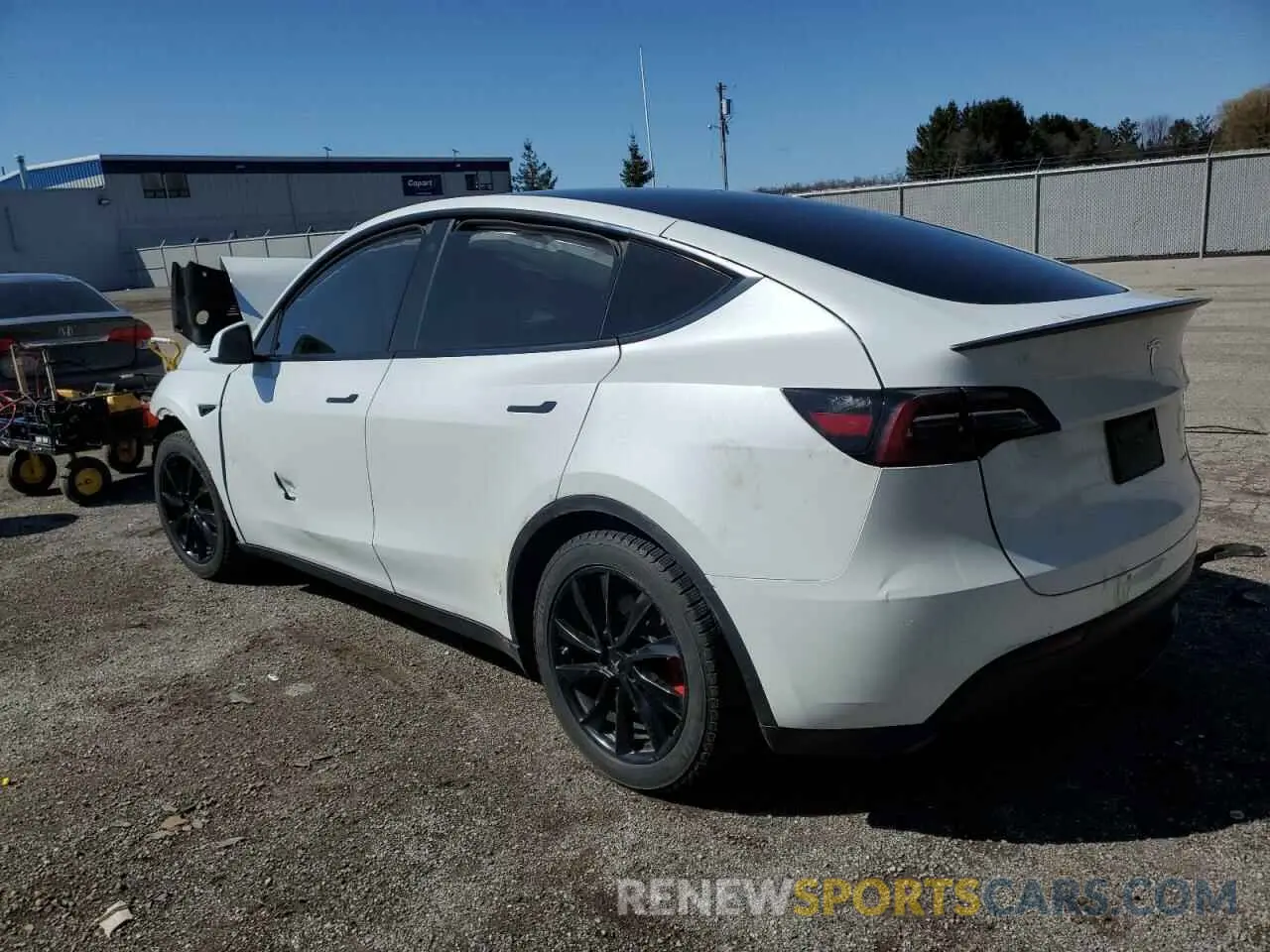 2 fotografías del automóvil dañado 7SAYGDEF9PF682684 TESLA MODEL Y 2023