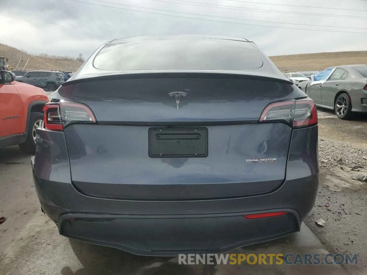 6 fotografías del automóvil dañado 7SAYGDEF9PF695810 TESLA MODEL Y 2023