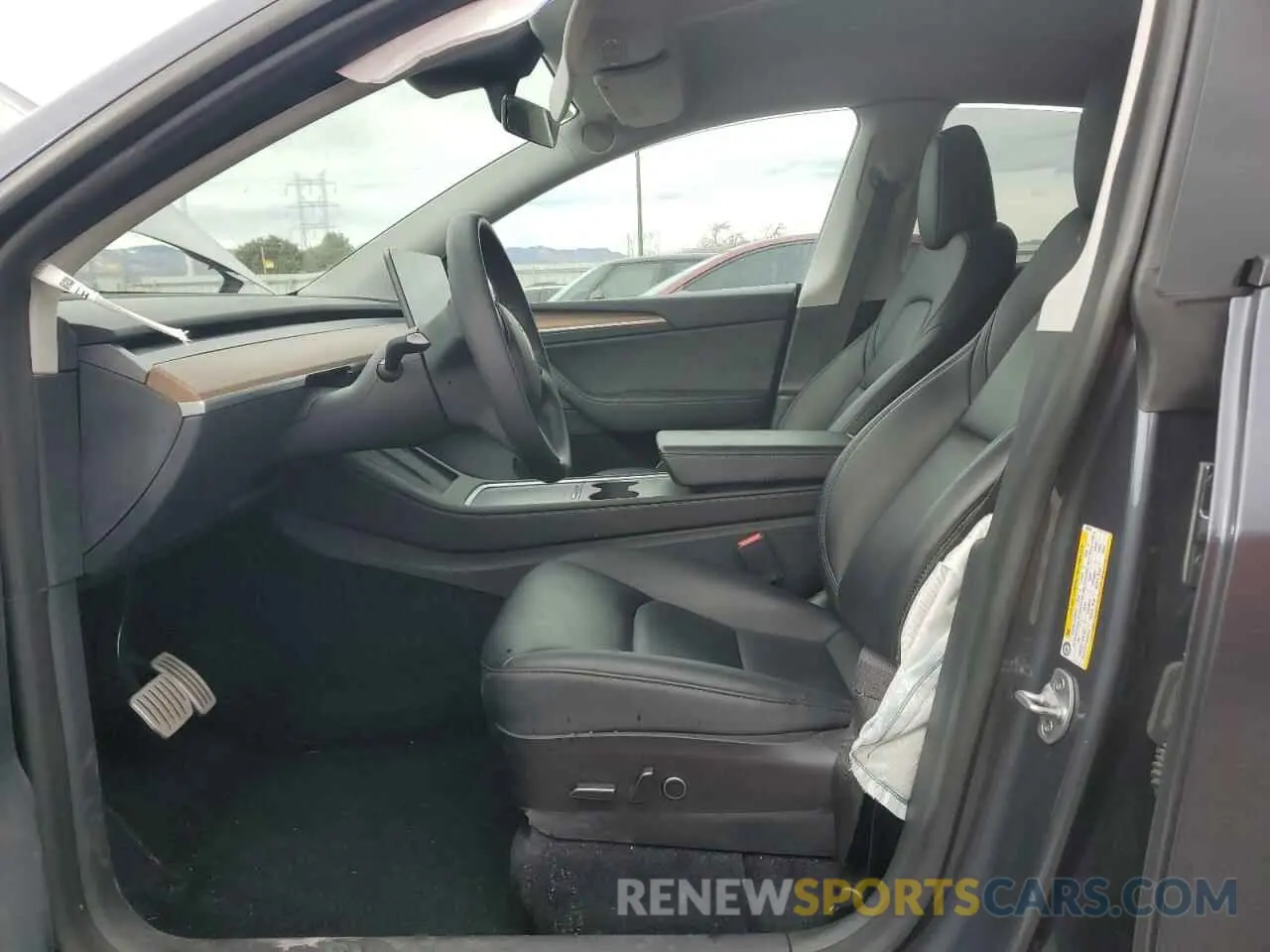 7 fotografías del automóvil dañado 7SAYGDEF9PF695810 TESLA MODEL Y 2023