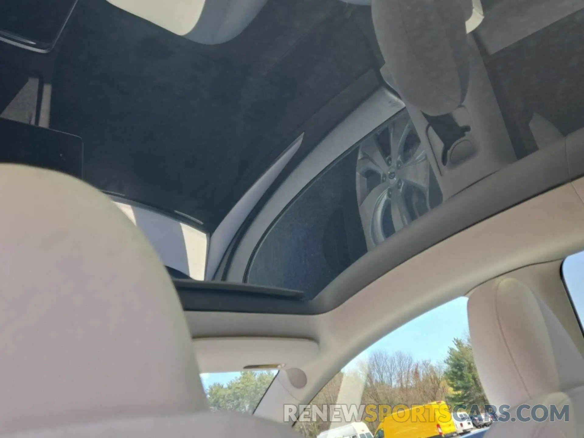11 fotografías del automóvil dañado 7SAYGDEF9PF700567 TESLA MODEL Y 2023
