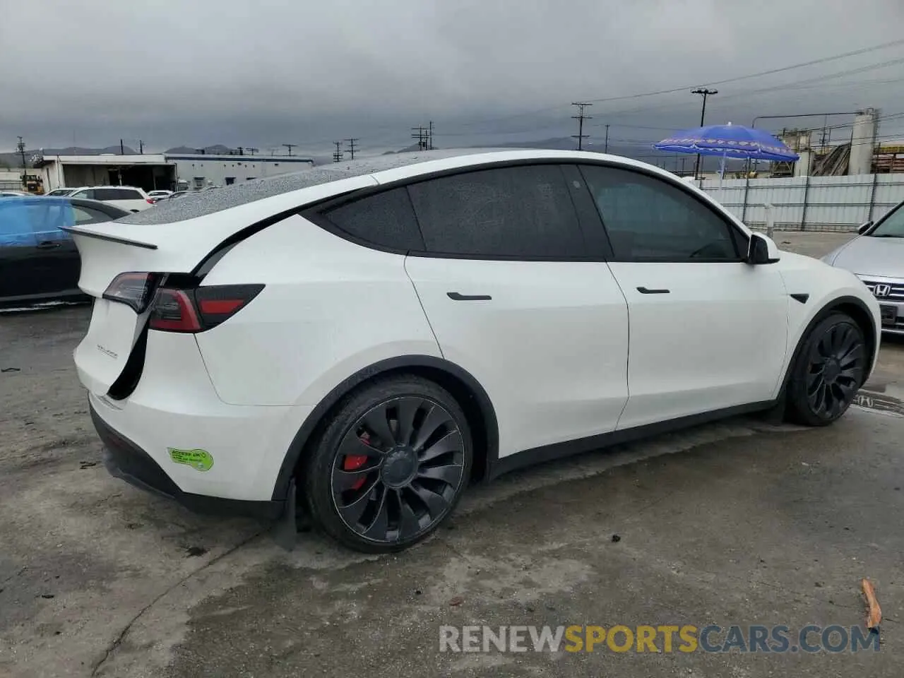 3 fotografías del automóvil dañado 7SAYGDEF9PF759618 TESLA MODEL Y 2023