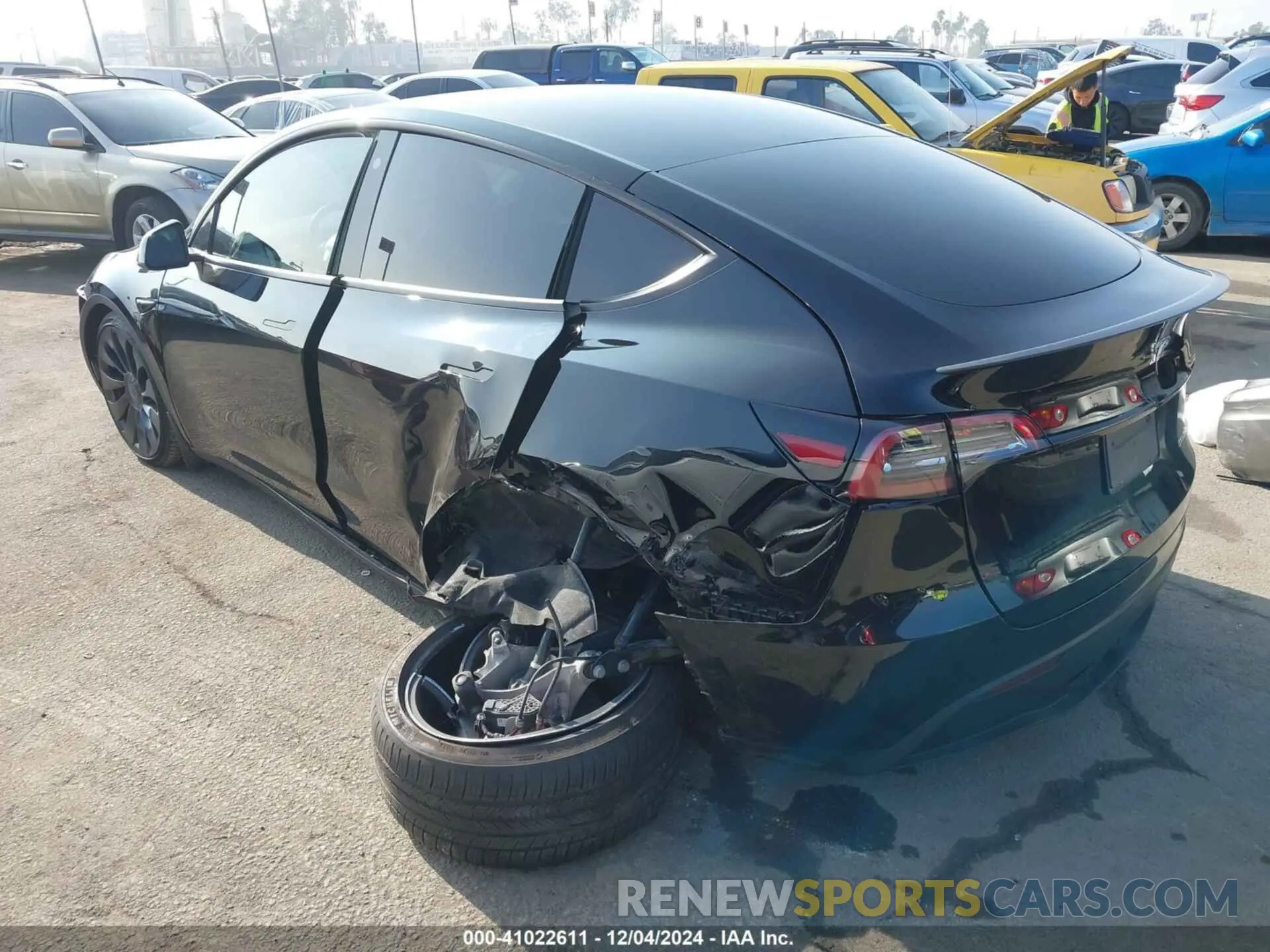 3 fotografías del automóvil dañado 7SAYGDEF9PF762230 TESLA MODEL Y 2023