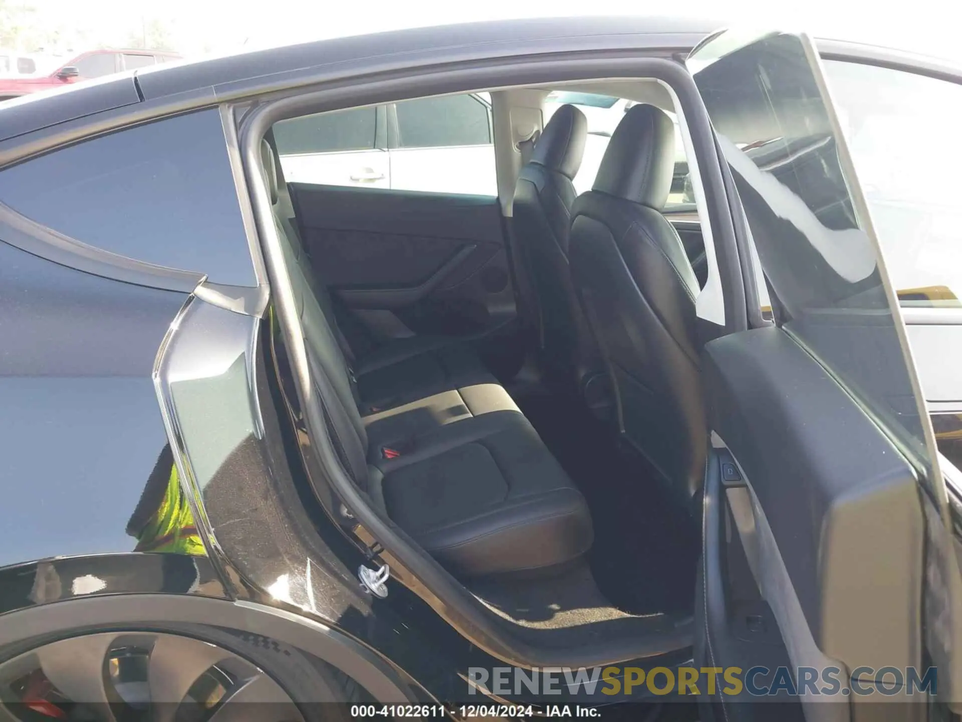 8 fotografías del automóvil dañado 7SAYGDEF9PF762230 TESLA MODEL Y 2023