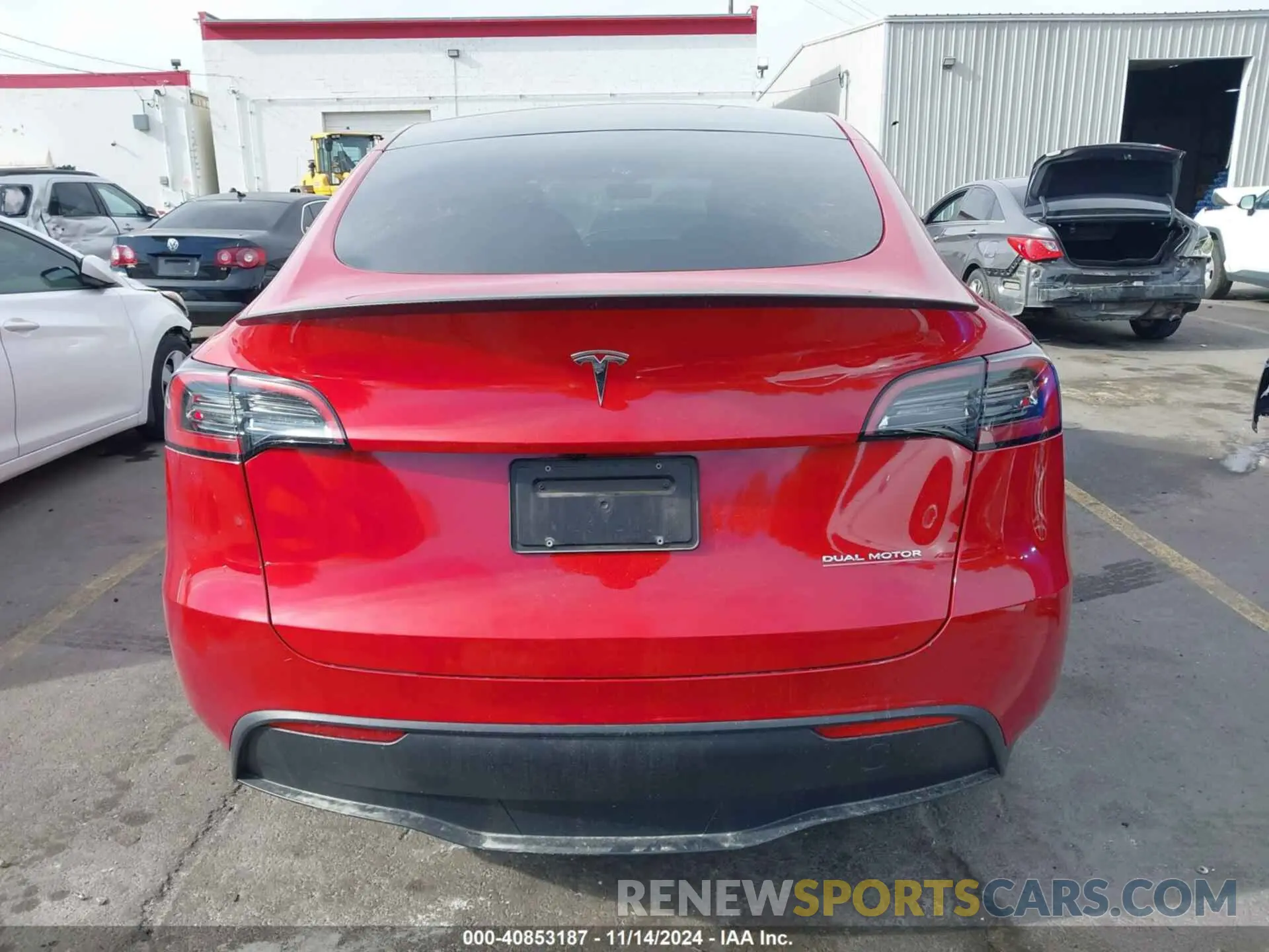 17 fotografías del automóvil dañado 7SAYGDEF9PF797155 TESLA MODEL Y 2023
