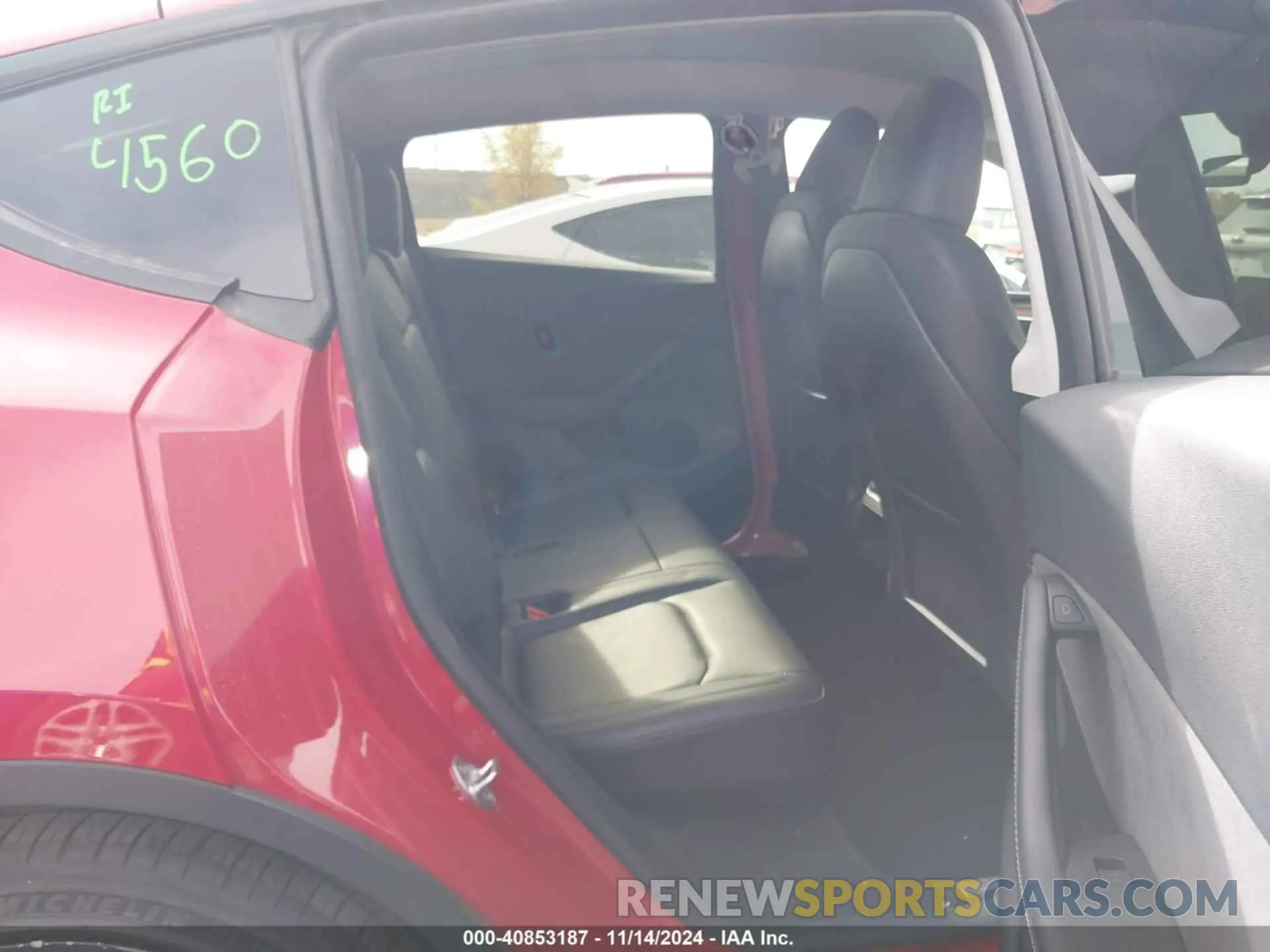 8 fotografías del automóvil dañado 7SAYGDEF9PF797155 TESLA MODEL Y 2023