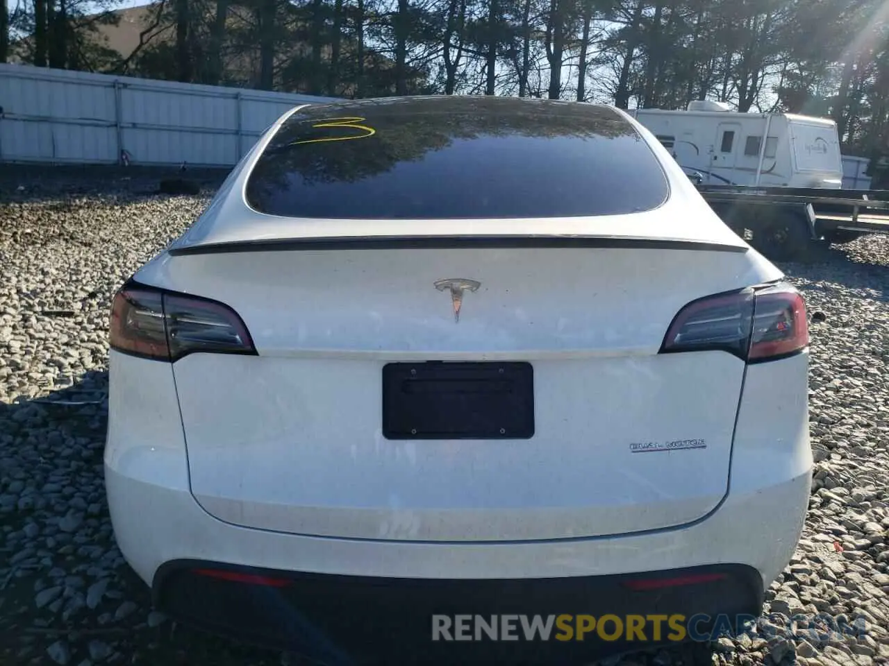 6 fotografías del automóvil dañado 7SAYGDEF9PF800328 TESLA MODEL Y 2023