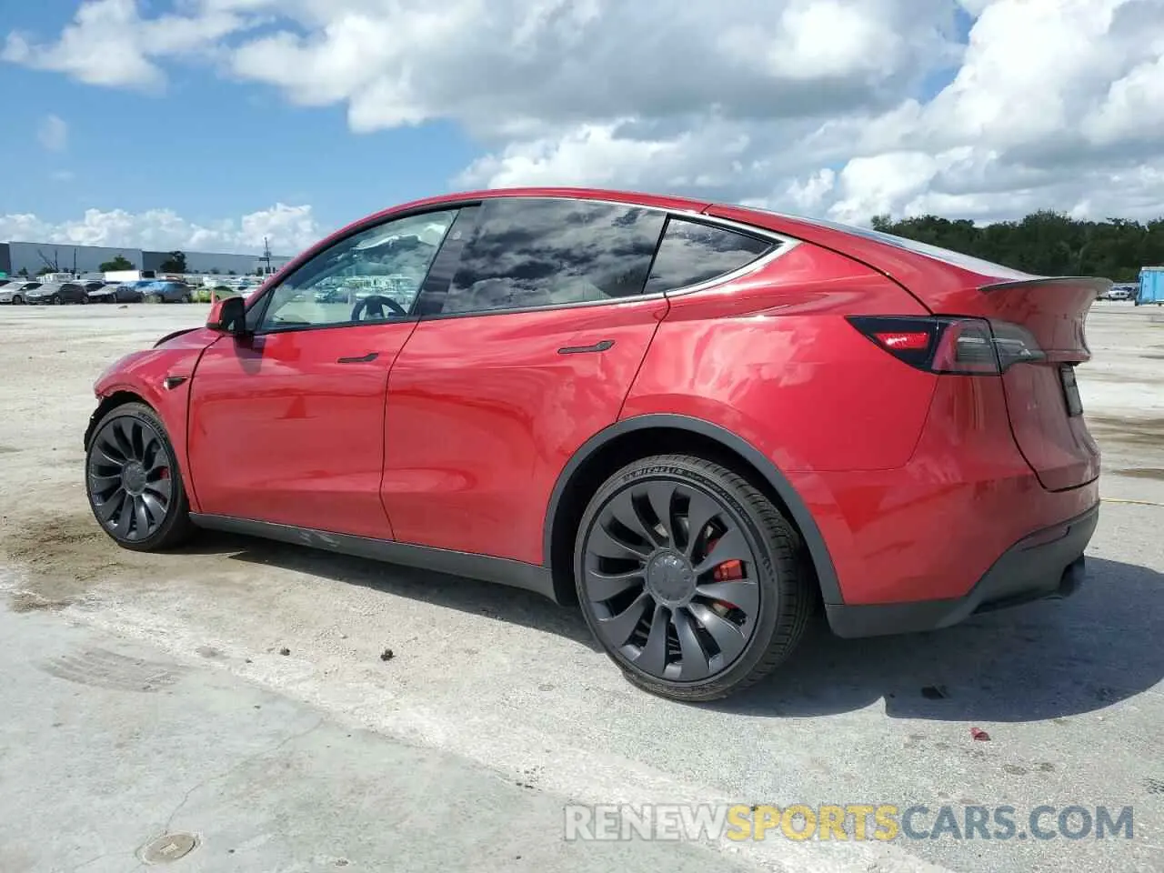 2 fotografías del automóvil dañado 7SAYGDEF9PF829988 TESLA MODEL Y 2023