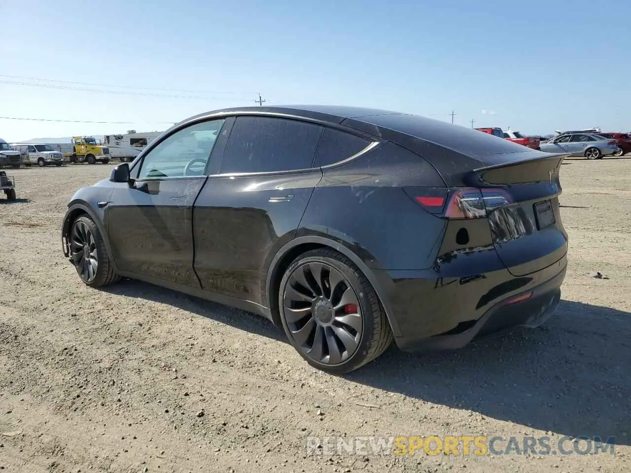2 fotografías del automóvil dañado 7SAYGDEF9PF897644 TESLA MODEL Y 2023