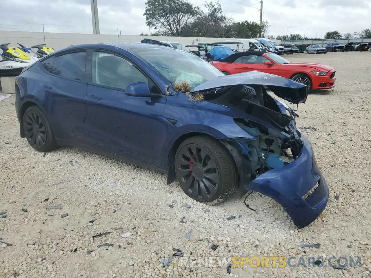 4 fotografías del automóvil dañado 7SAYGDEF9PF911879 TESLA MODEL Y 2023