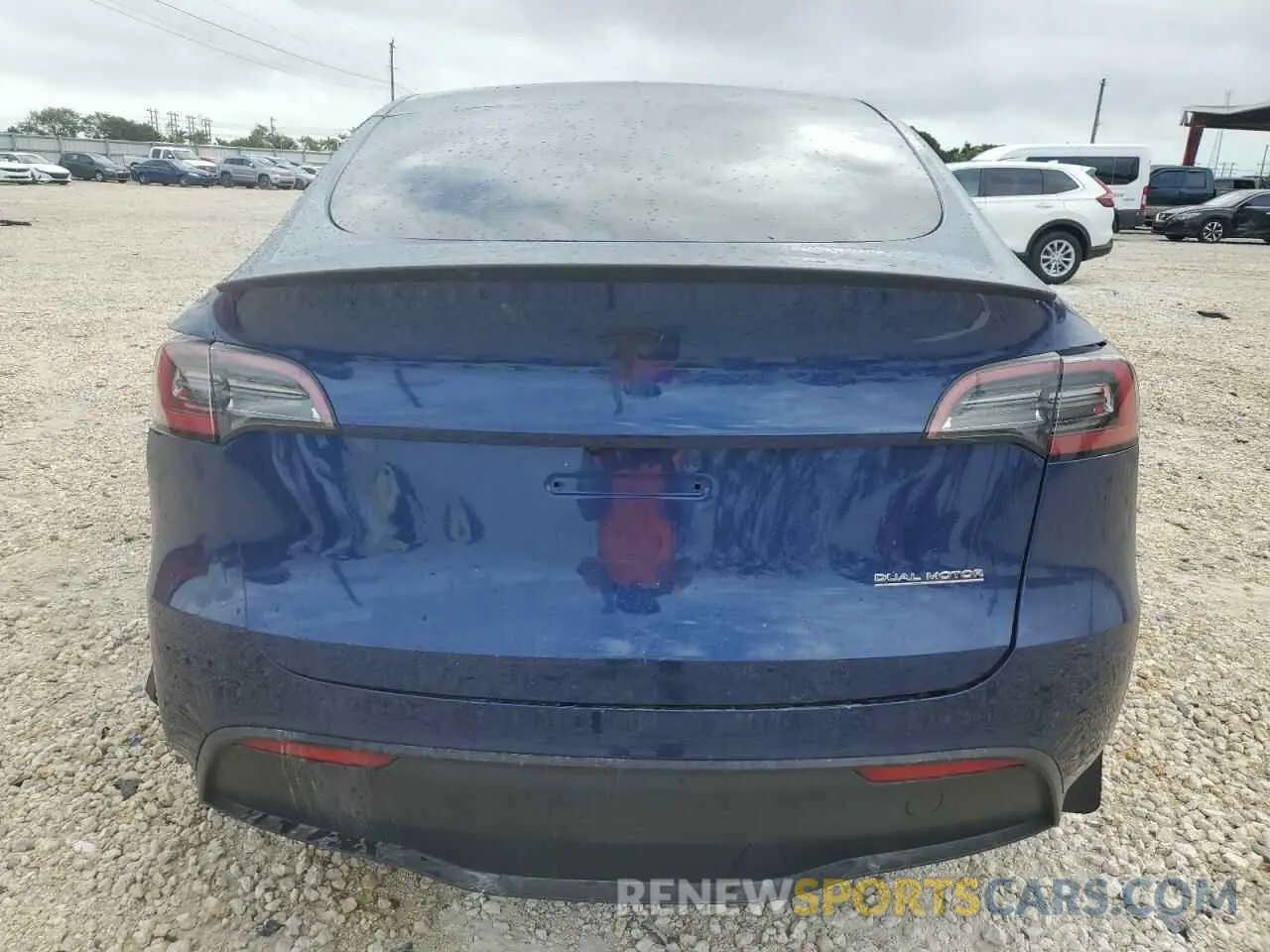 6 fotografías del automóvil dañado 7SAYGDEF9PF911879 TESLA MODEL Y 2023