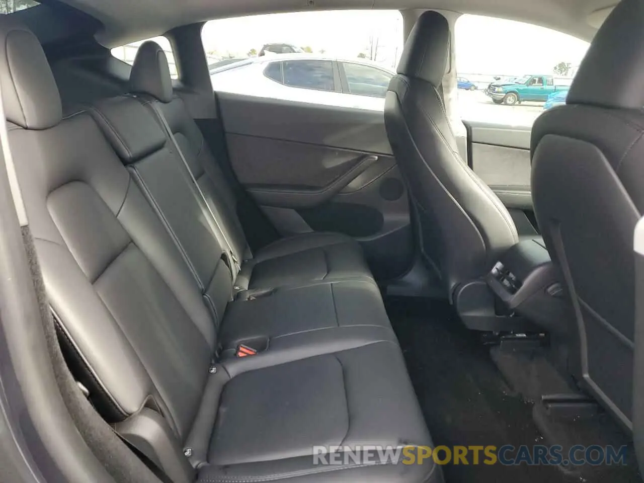 11 fotografías del automóvil dañado 7SAYGDEF9PF935356 TESLA MODEL Y 2023