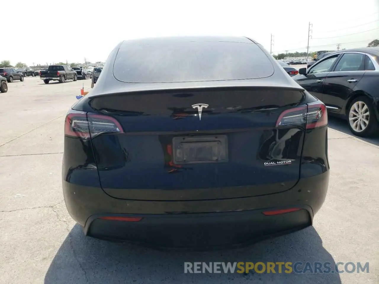 6 fotografías del automóvil dañado 7SAYGDEF9PF947667 TESLA MODEL Y 2023
