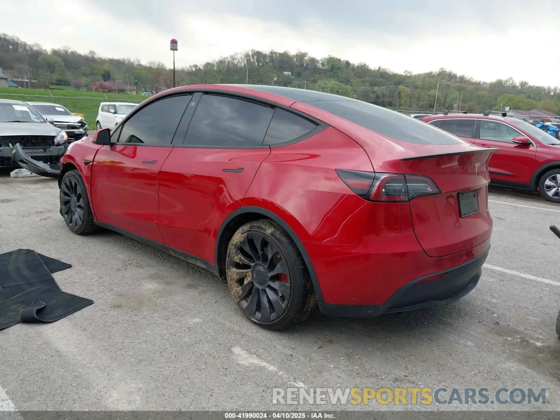 3 fotografías del automóvil dañado 7SAYGDEFXPF765508 TESLA MODEL Y 2023