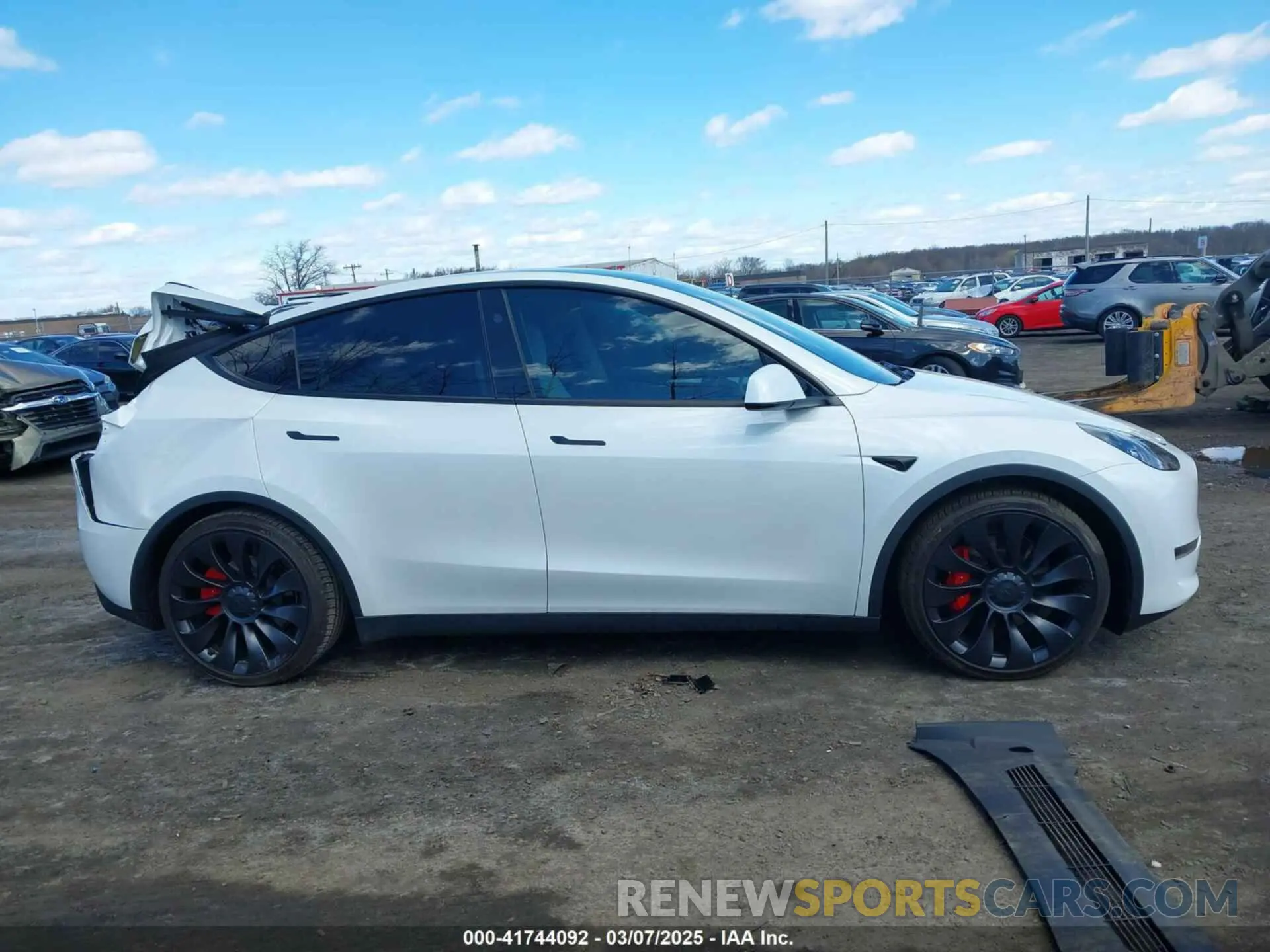 12 fotografías del automóvil dañado 7SAYGDEFXPF916976 TESLA MODEL Y 2023
