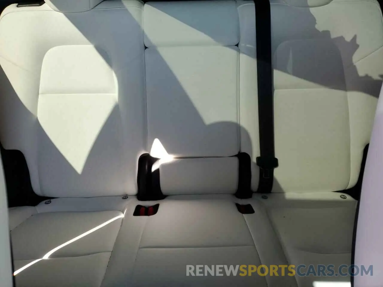 10 fotografías del automóvil dañado 7SAYGDEFXPF935544 TESLA MODEL Y 2023