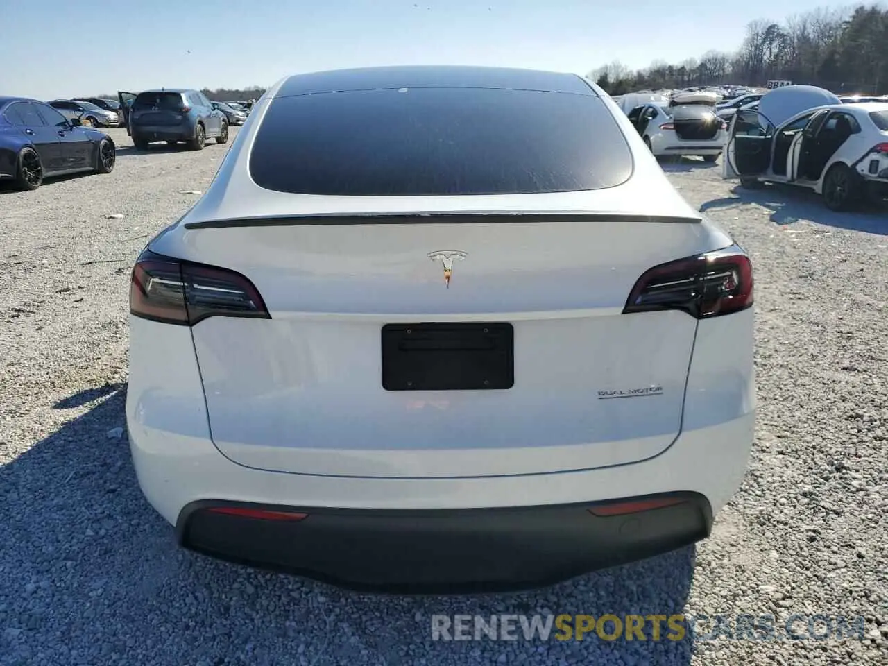 6 fotografías del automóvil dañado 7SAYGDEFXPF935544 TESLA MODEL Y 2023