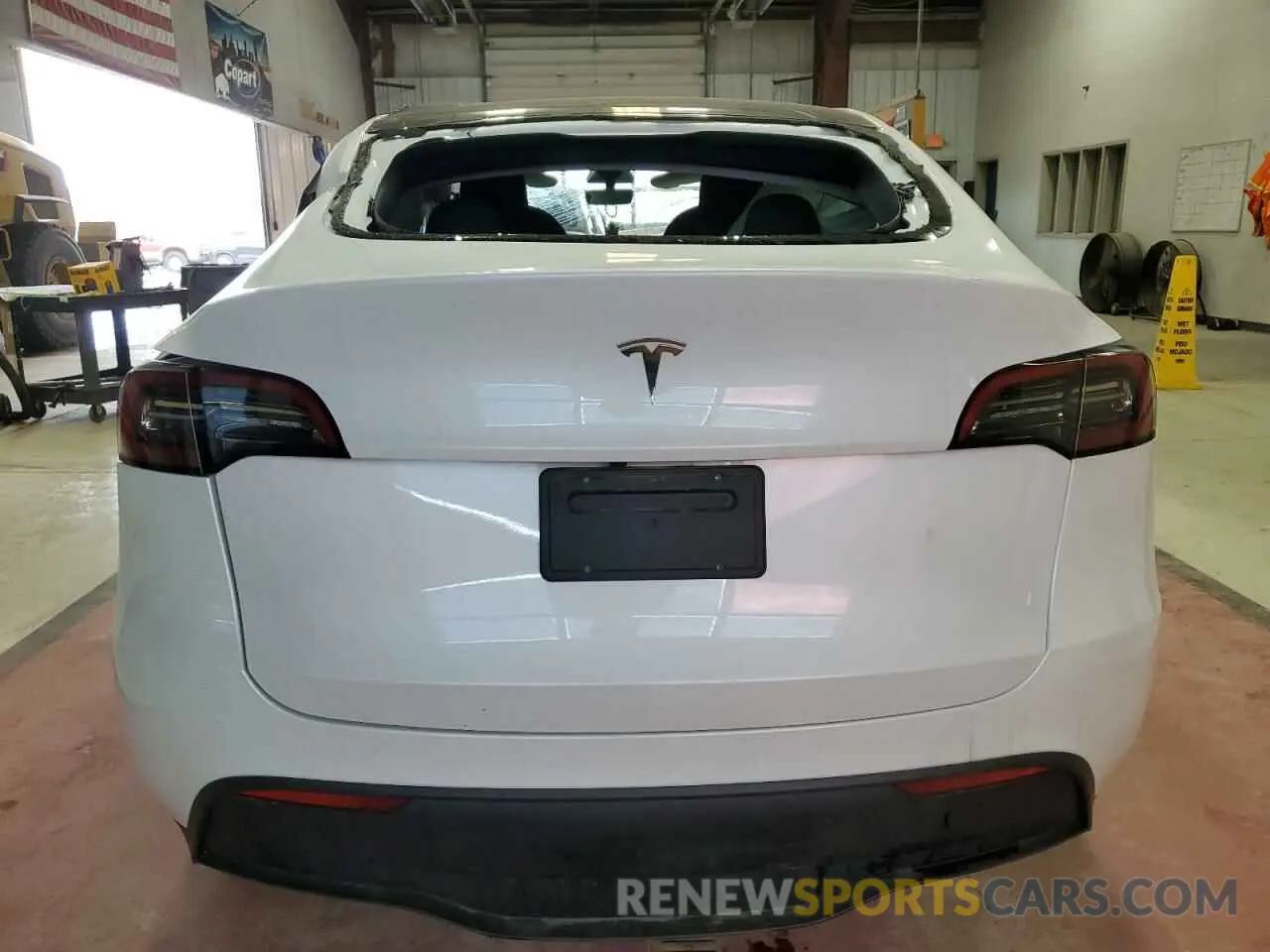 6 fotografías del automóvil dañado LRWYGDFD9PC967633 TESLA MODEL Y 2023