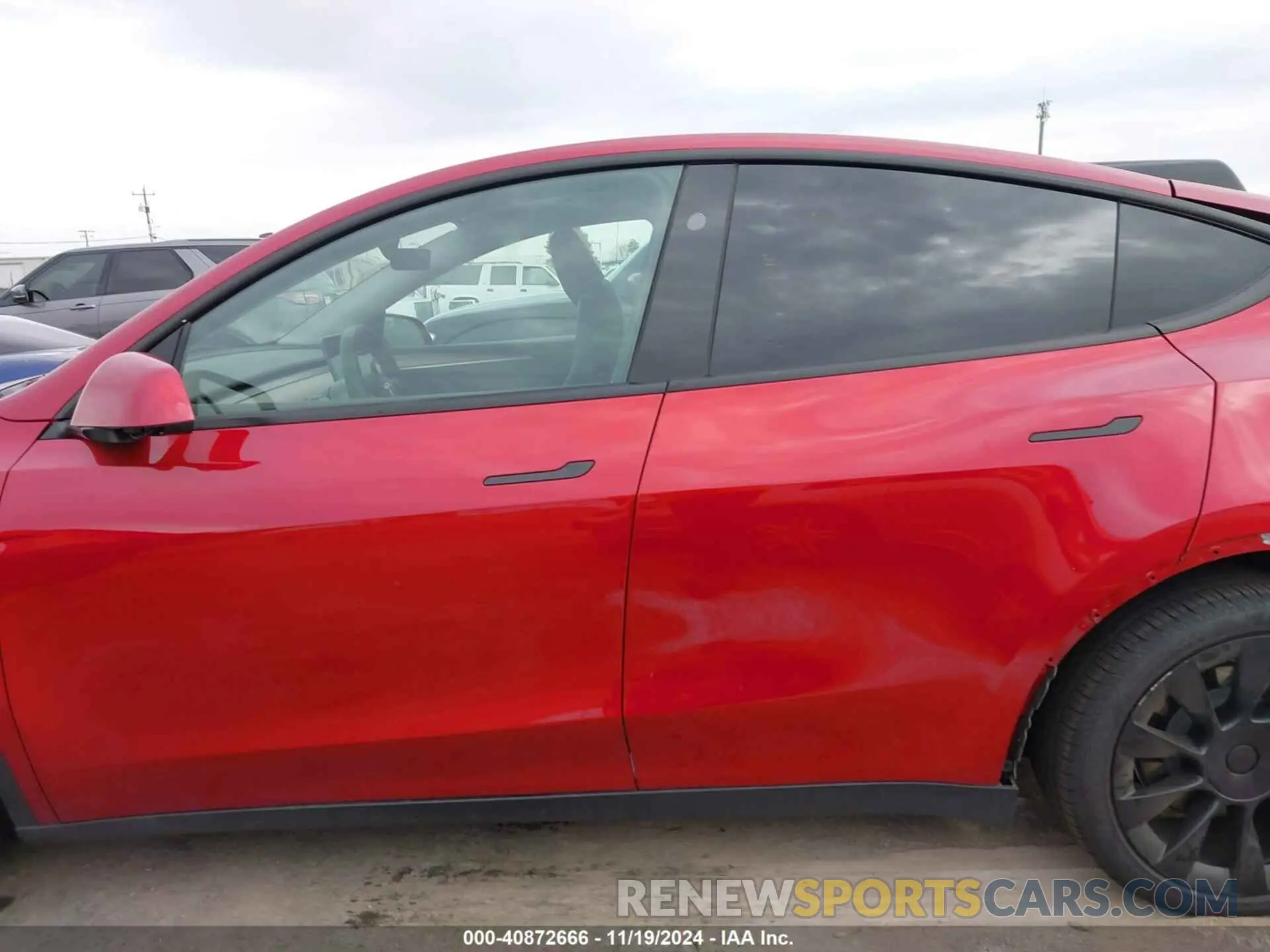 15 fotografías del automóvil dañado 7SAYGAEE0RF017553 TESLA MODEL Y 2024