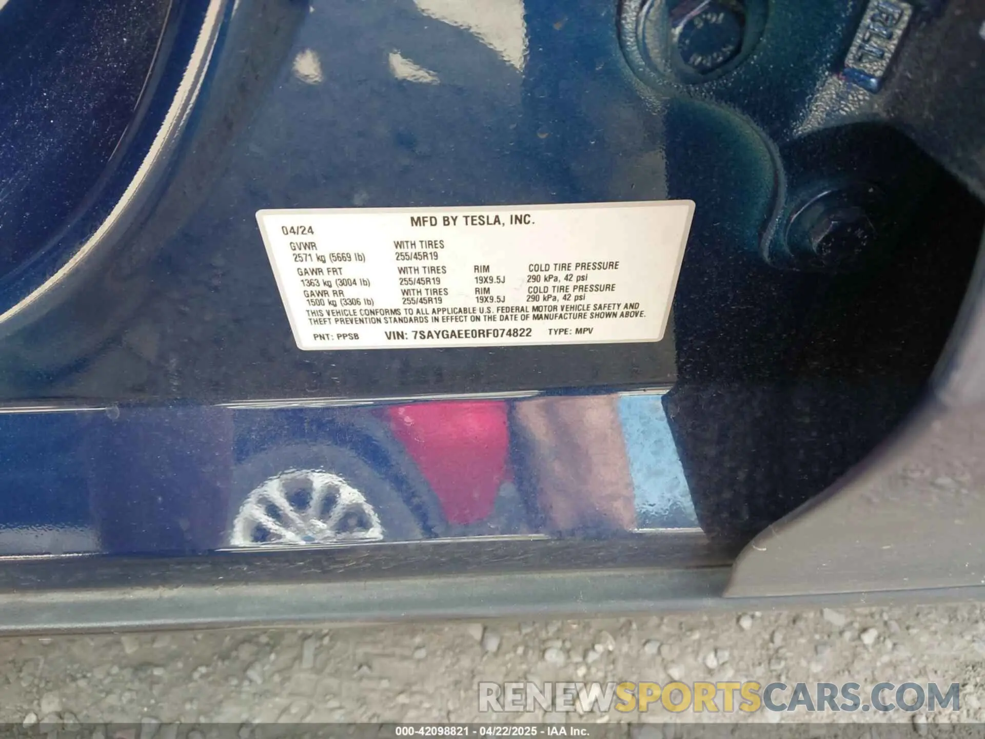 9 fotografías del automóvil dañado 7SAYGAEE0RF074822 TESLA MODEL Y 2024