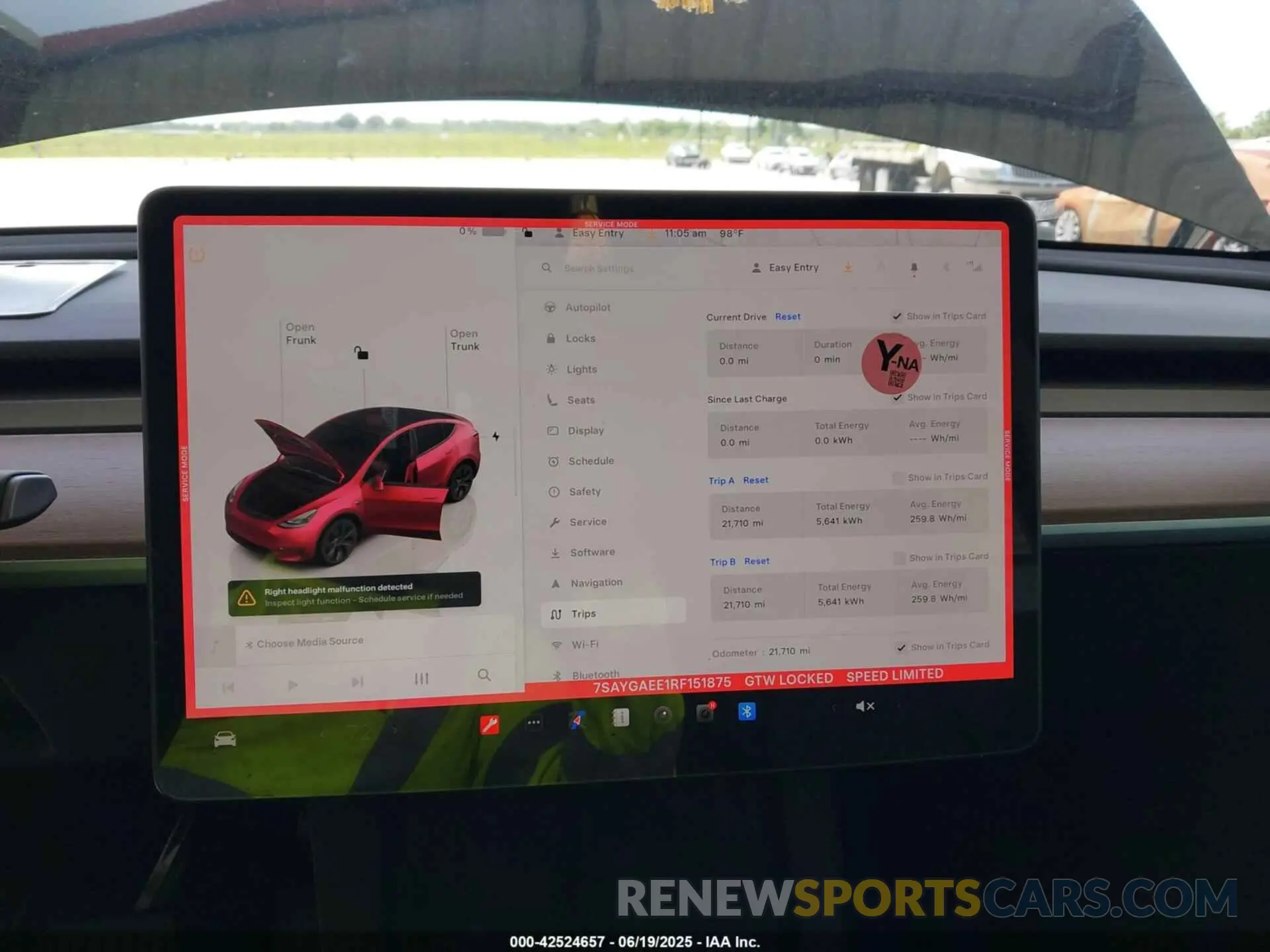 18 fotografías del automóvil dañado 7SAYGAEE1RF151875 TESLA MODEL Y 2024