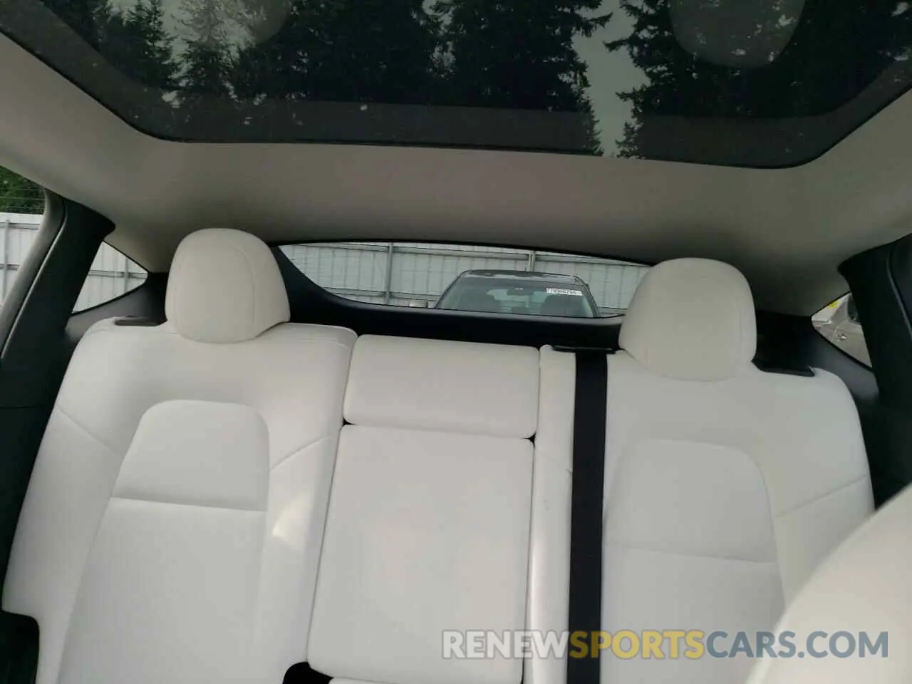 10 fotografías del automóvil dañado 7SAYGAEE1RF190241 TESLA MODEL Y 2024