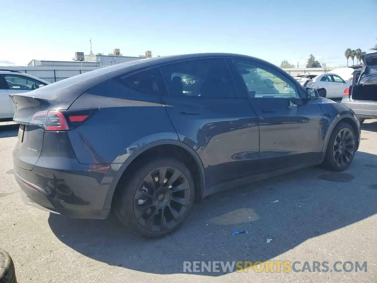 3 fotografías del automóvil dañado 7SAYGAEE1RF988643 TESLA MODEL Y 2024