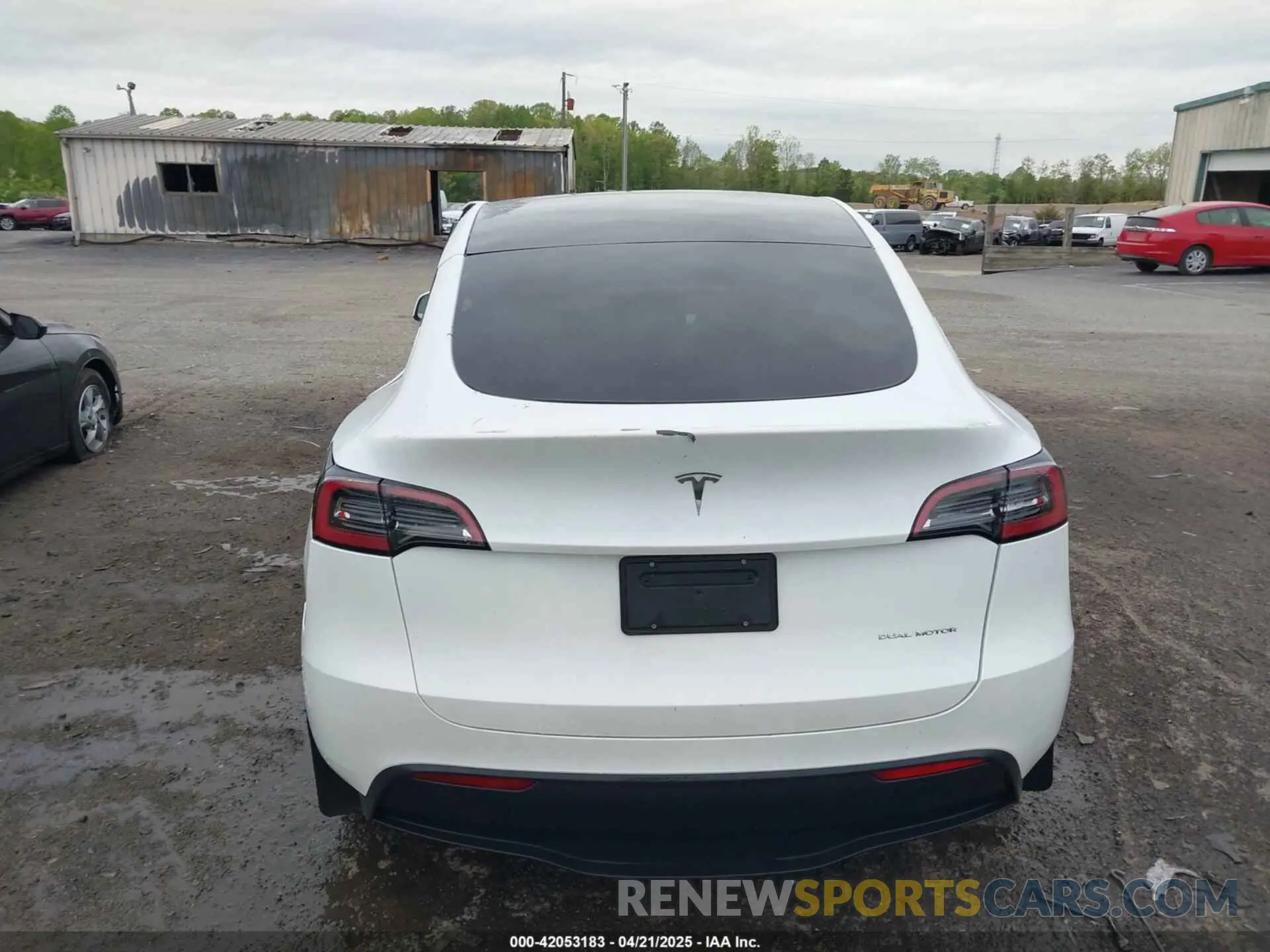 16 fotografías del automóvil dañado 7SAYGAEE2RF014315 TESLA MODEL Y 2024