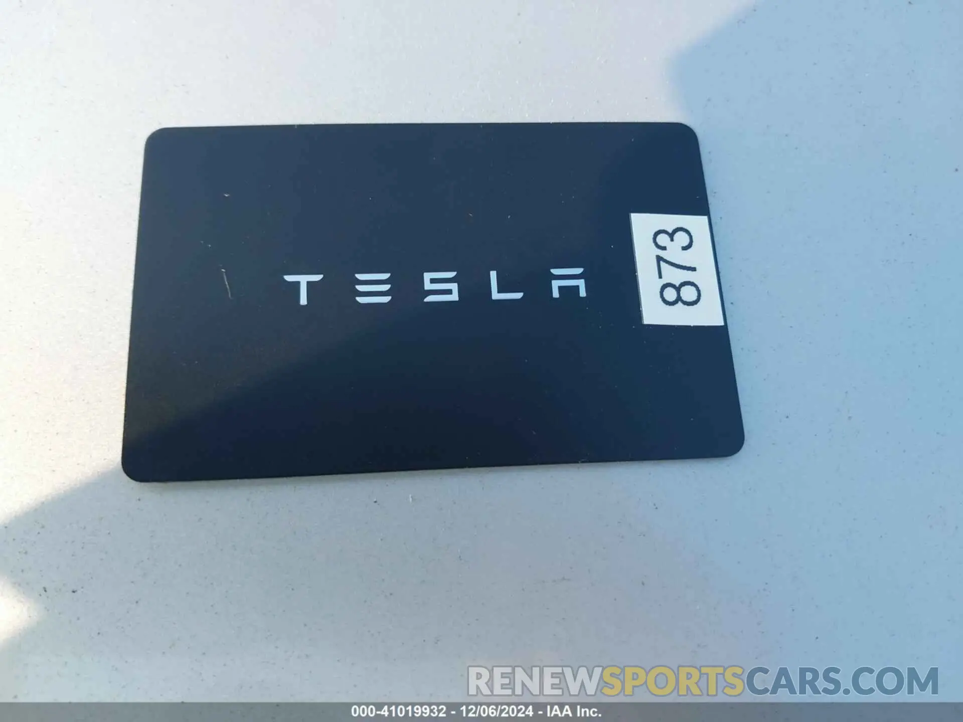 11 fotografías del automóvil dañado 7SAYGAEE2RF047346 TESLA MODEL Y 2024