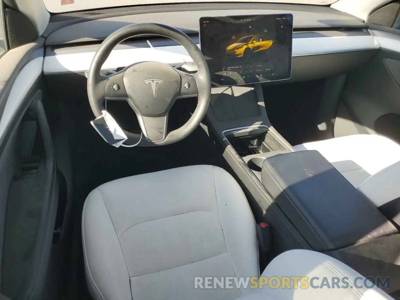8 fotografías del automóvil dañado 7SAYGAEE2RF984326 TESLA MODEL Y 2024