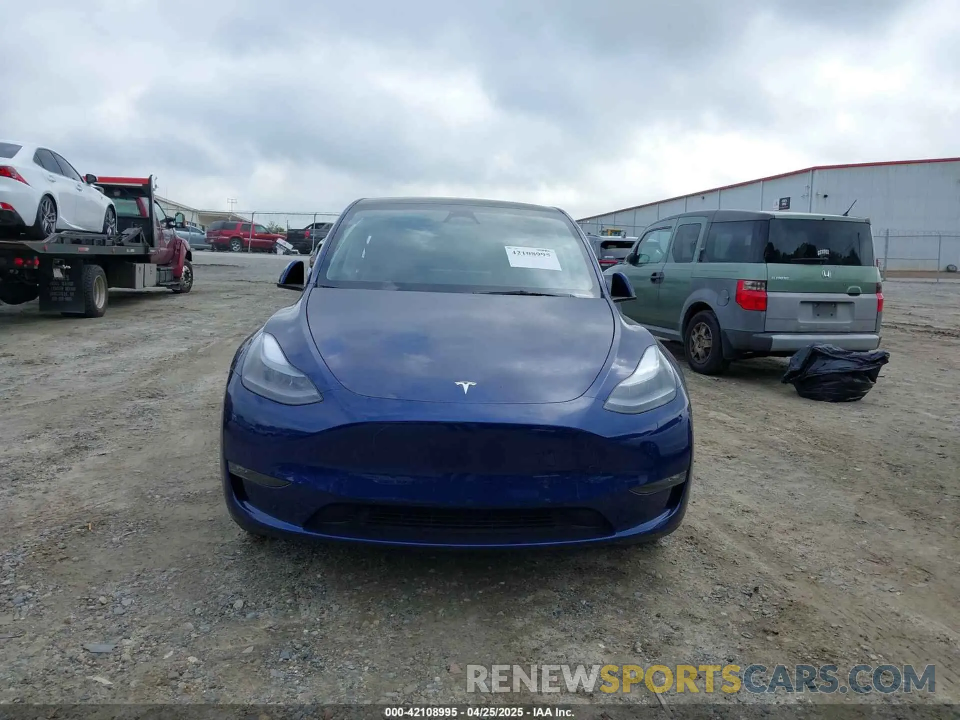 12 fotografías del automóvil dañado 7SAYGAEE4RF161266 TESLA MODEL Y 2024