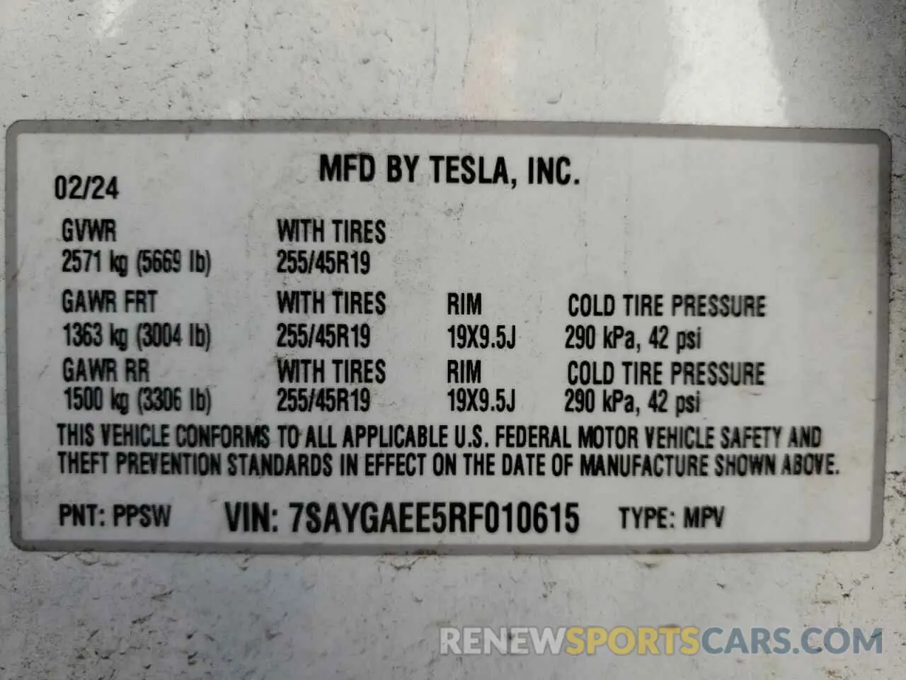 12 fotografías del automóvil dañado 7SAYGAEE5RF010615 TESLA MODEL Y 2024