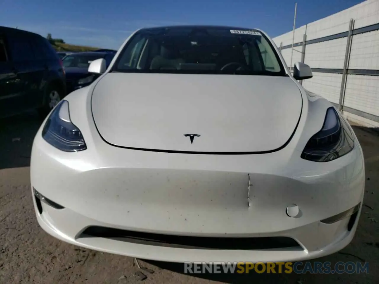 5 fotografías del automóvil dañado 7SAYGAEE5RF010615 TESLA MODEL Y 2024