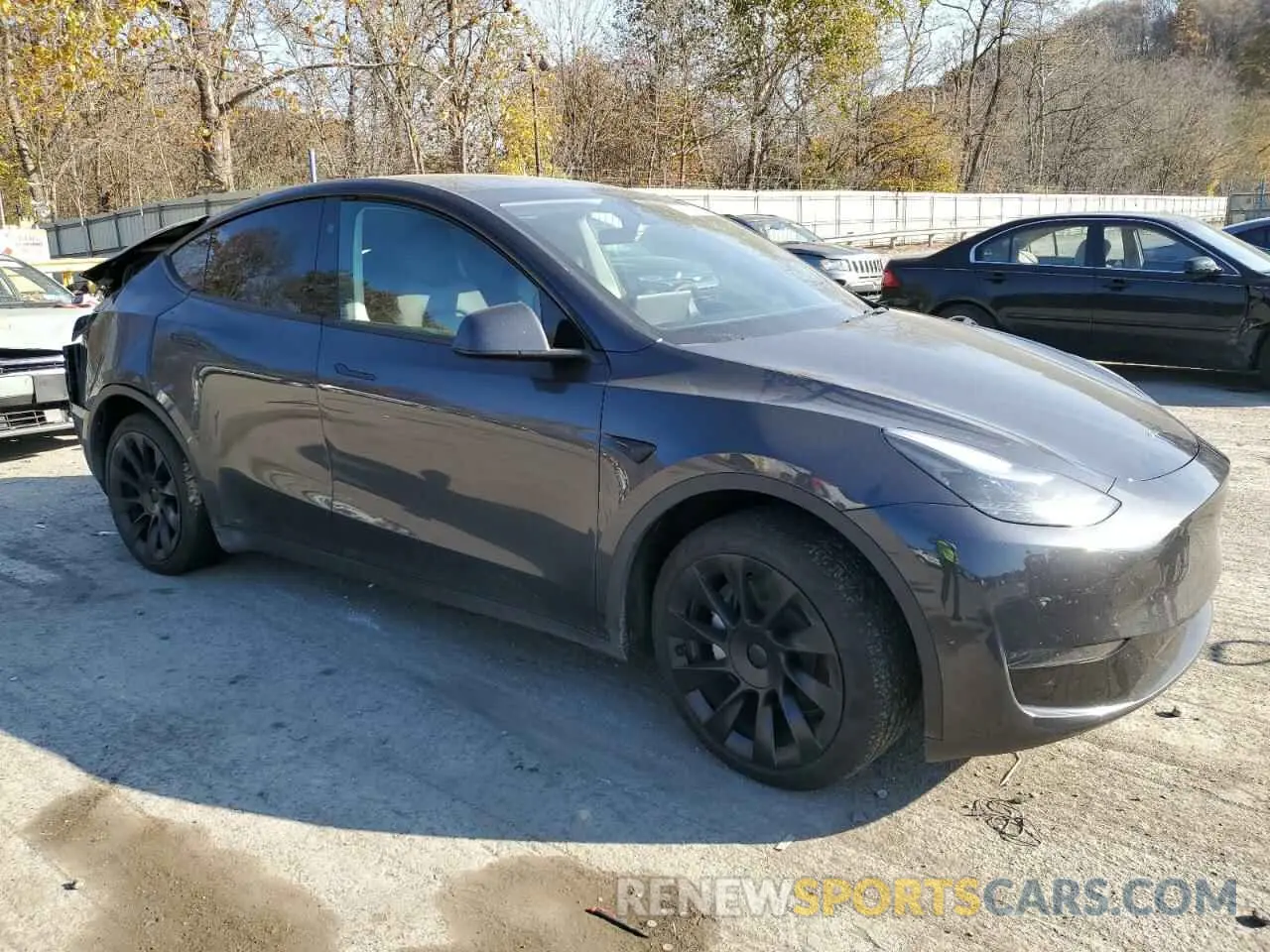 4 fotografías del automóvil dañado 7SAYGAEE5RF061273 TESLA MODEL Y 2024