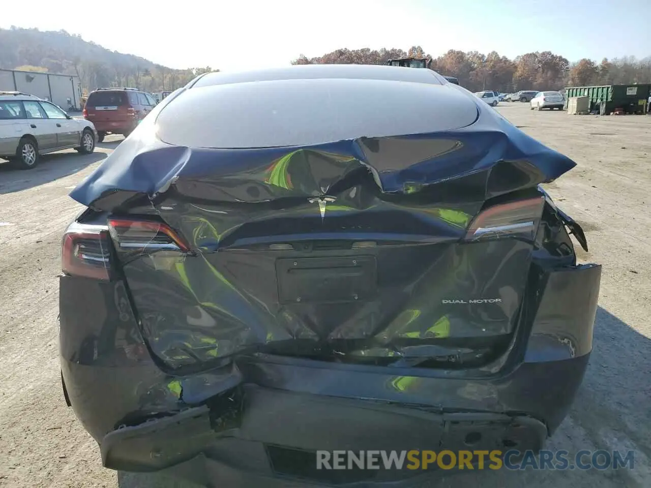 6 fotografías del automóvil dañado 7SAYGAEE5RF061273 TESLA MODEL Y 2024