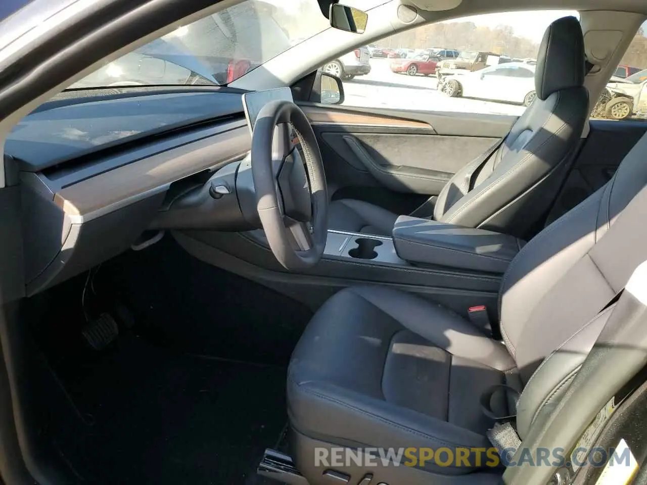7 fotografías del automóvil dañado 7SAYGAEE5RF061273 TESLA MODEL Y 2024