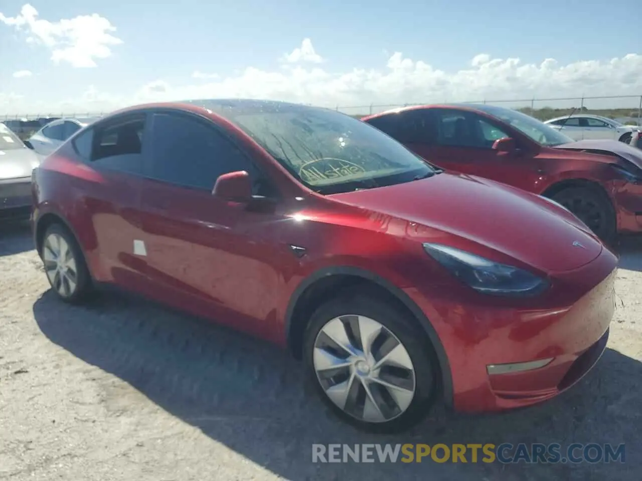 4 fotografías del automóvil dañado 7SAYGAEE5RF079935 TESLA MODEL Y 2024