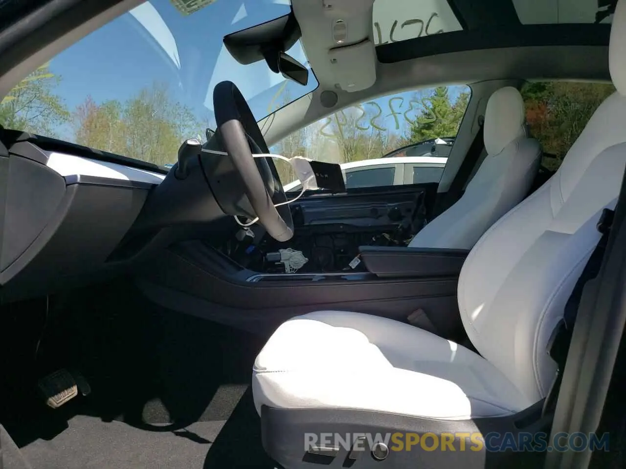 7 fotografías del automóvil dañado 7SAYGAEE5RF214010 TESLA MODEL Y 2024