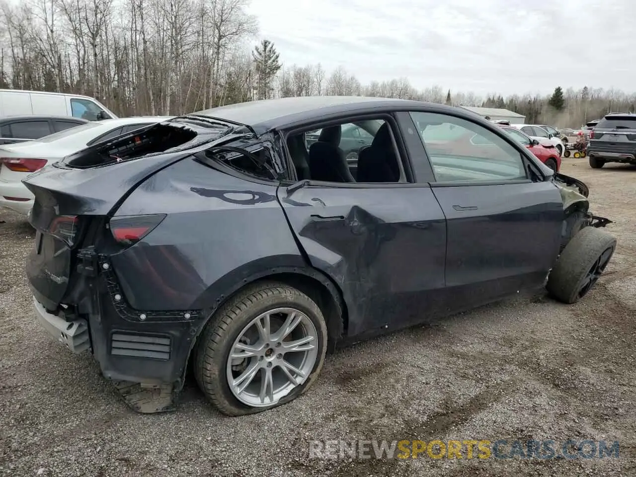 3 fotografías del automóvil dañado 7SAYGAEE6RF070354 TESLA MODEL Y 2024