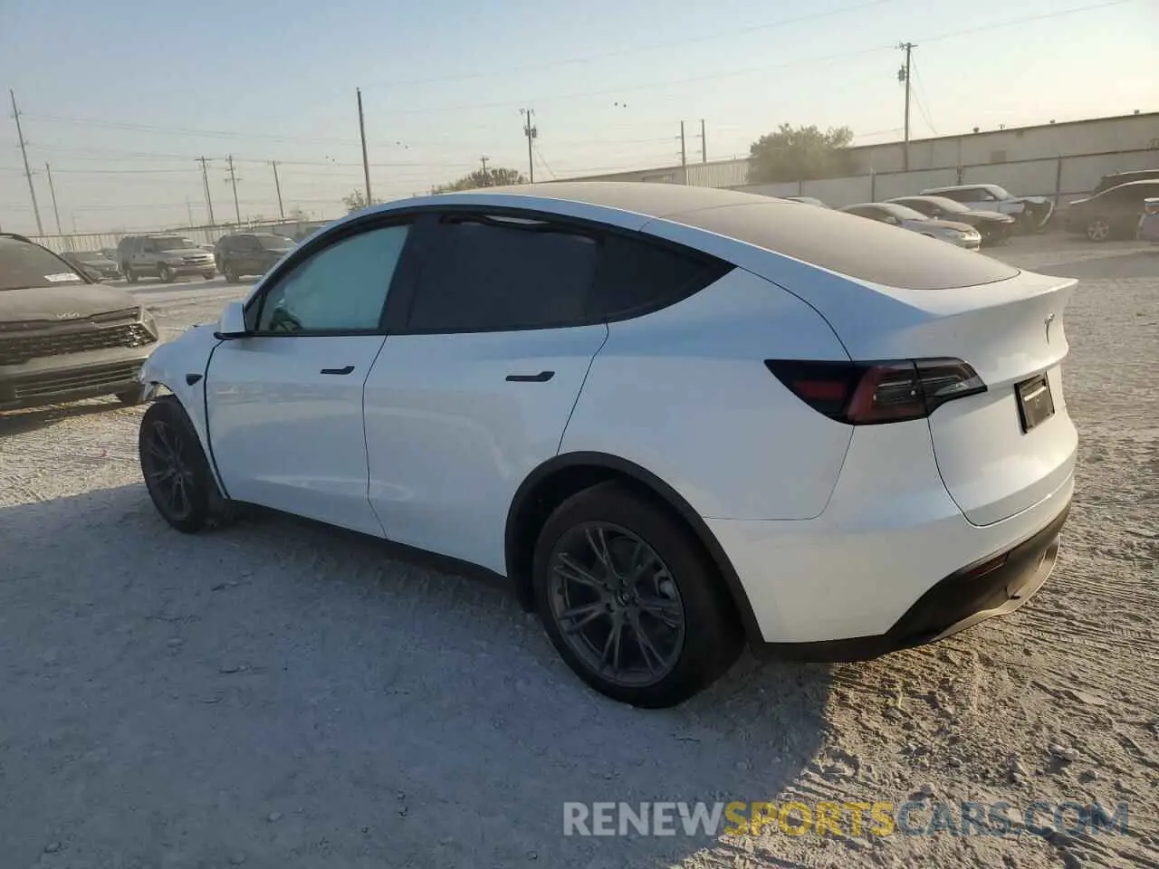 2 fotografías del automóvil dañado 7SAYGAEE6RF153248 TESLA MODEL Y 2024