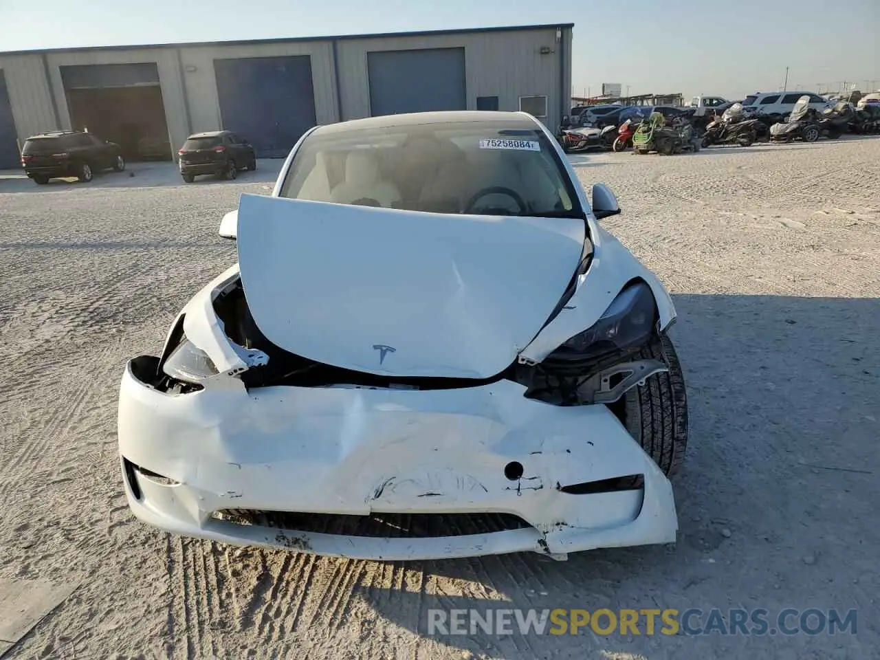 5 fotografías del automóvil dañado 7SAYGAEE6RF153248 TESLA MODEL Y 2024