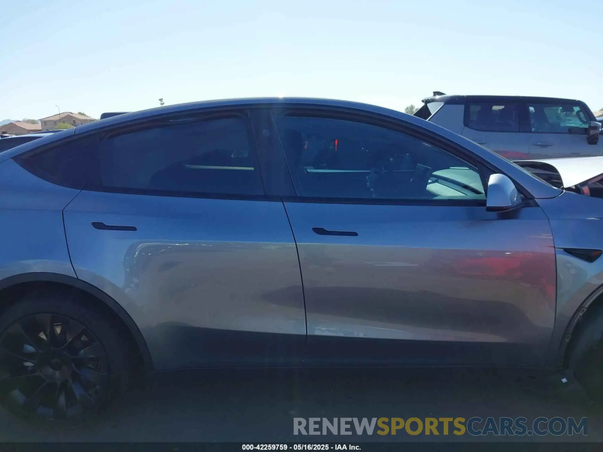 12 fotografías del automóvil dañado 7SAYGAEE6RF155551 TESLA MODEL Y 2024