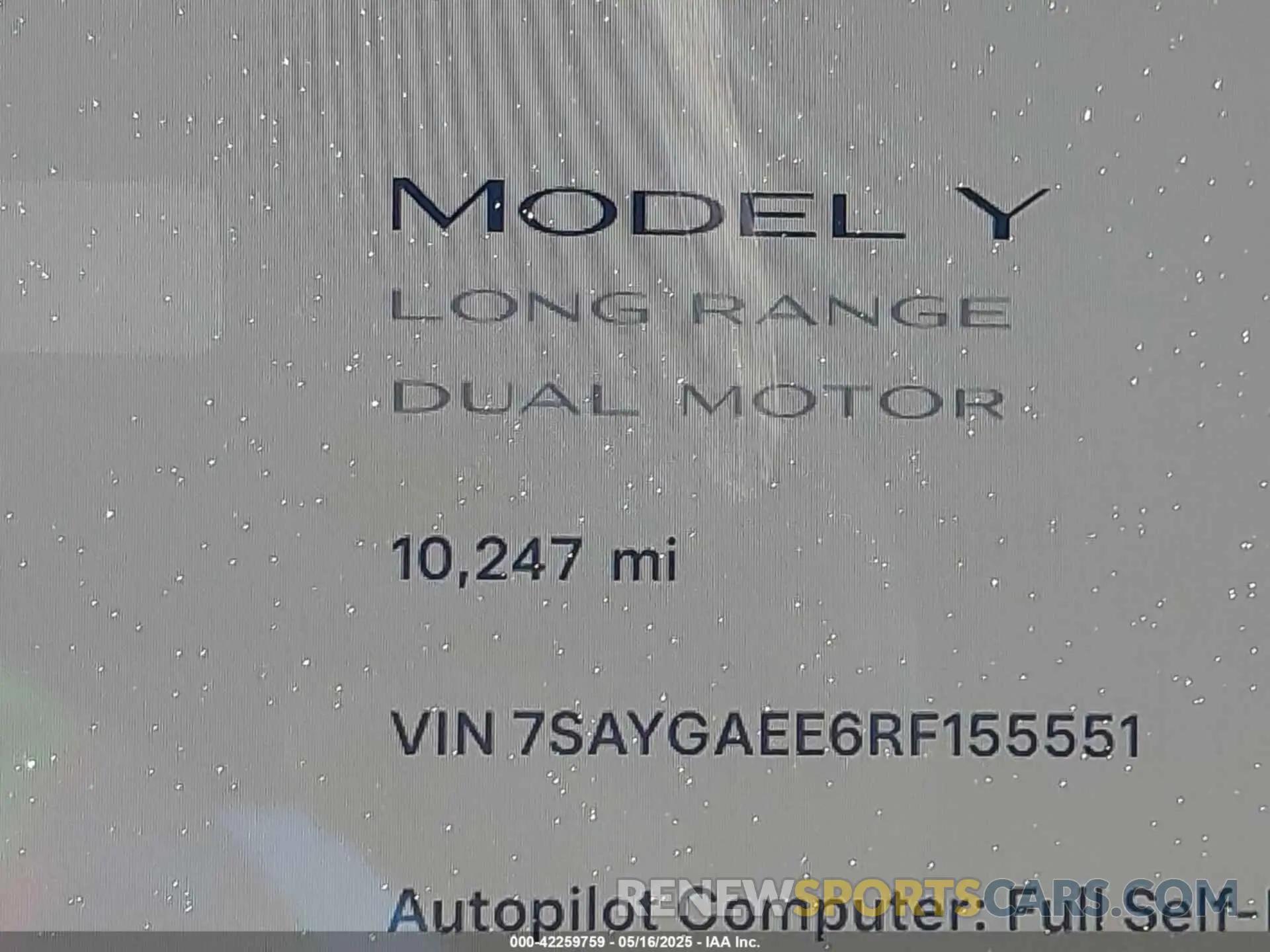 14 fotografías del automóvil dañado 7SAYGAEE6RF155551 TESLA MODEL Y 2024