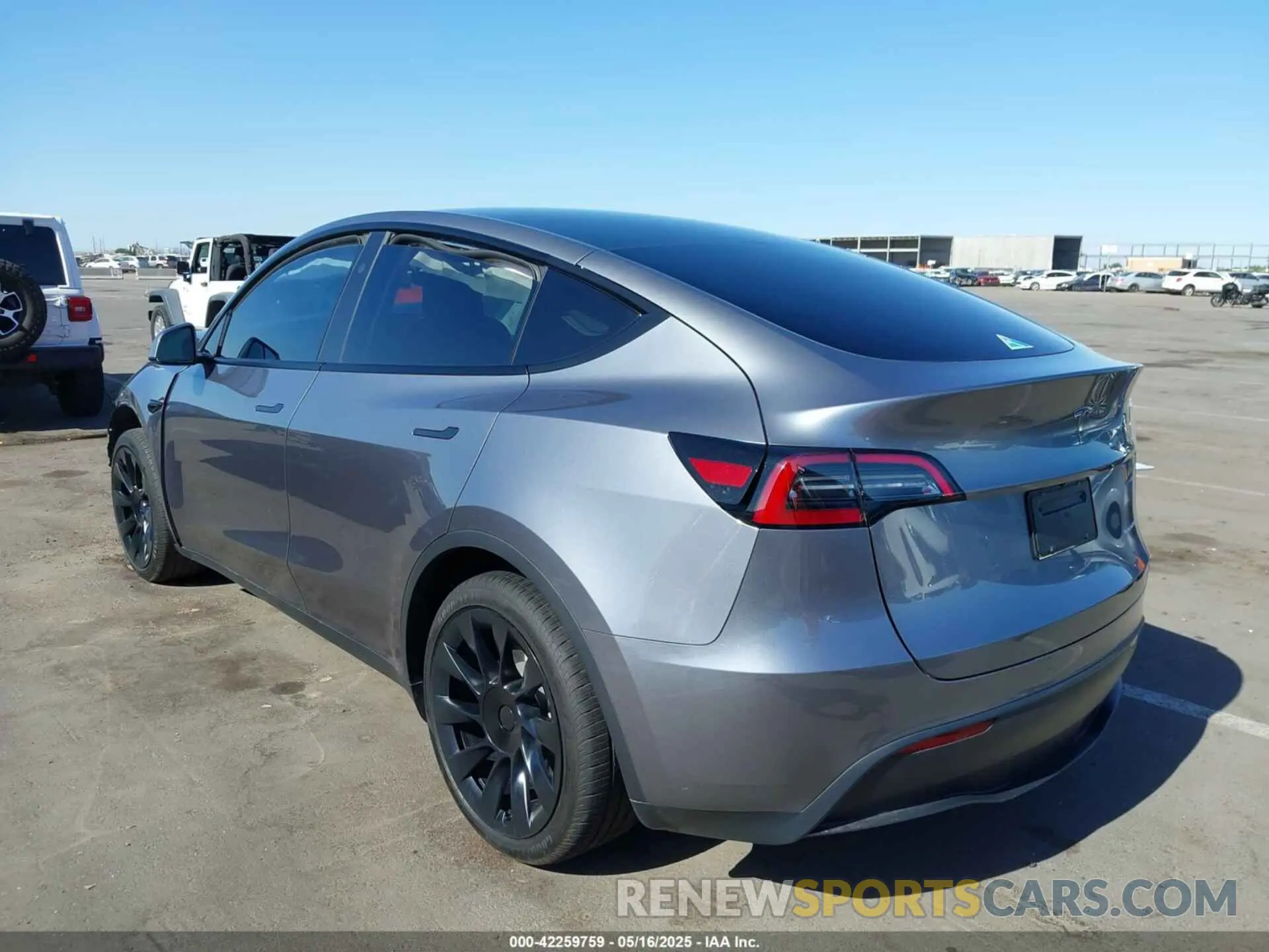3 fotografías del automóvil dañado 7SAYGAEE6RF155551 TESLA MODEL Y 2024