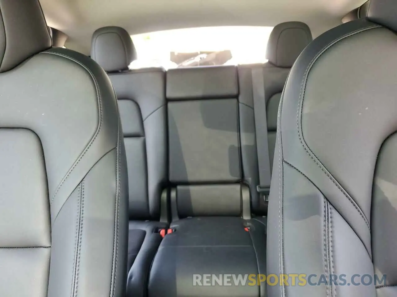 10 fotografías del automóvil dañado 7SAYGAEE6RF160698 TESLA MODEL Y 2024