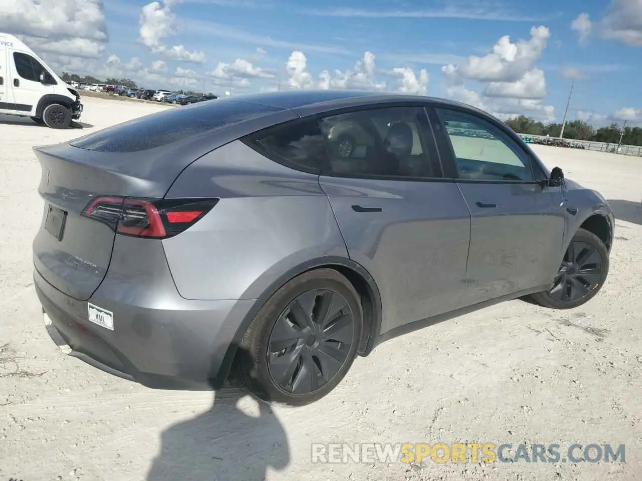 3 fotografías del automóvil dañado 7SAYGAEE6RF169627 TESLA MODEL Y 2024