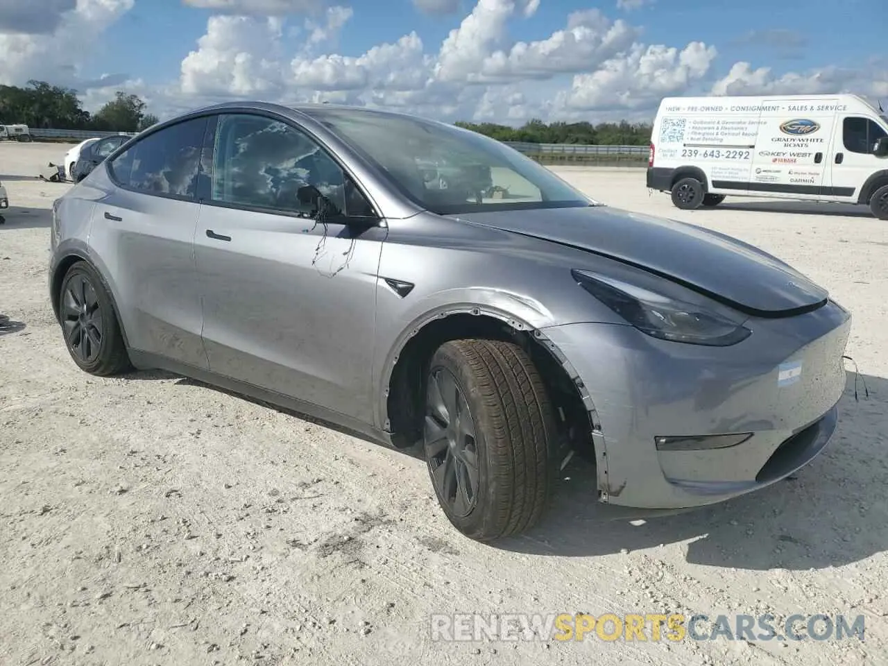 4 fotografías del automóvil dañado 7SAYGAEE6RF169627 TESLA MODEL Y 2024